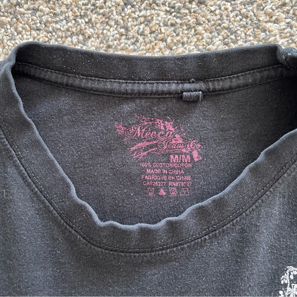 Y2K Grunge Black & Red Graphic Mens Tshirt - Picture 6 of 6